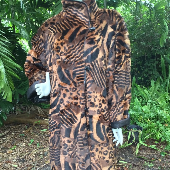 Vintage Krizia Italian leather lined fur coat - Picture 10 of 15